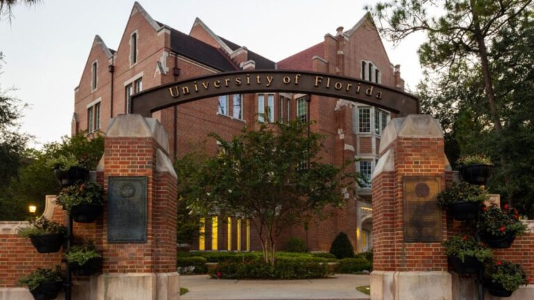 Apply to The University of Florida Graduate Scholarship in USA